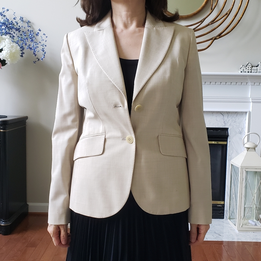 LOFT Classic Blazer in Beige Taupe - Size 2P